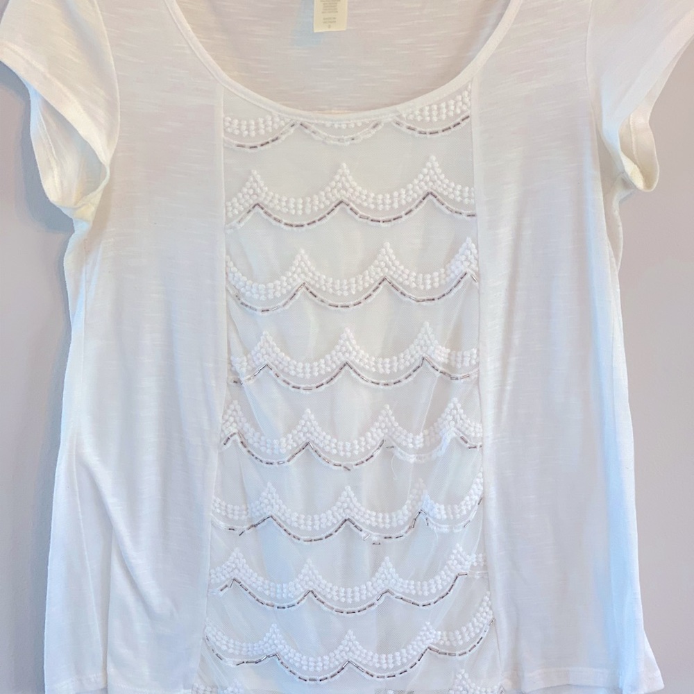 White scalloped tee